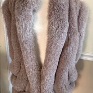 Vintage Elegant Fox Fur Coat in Soft Brown